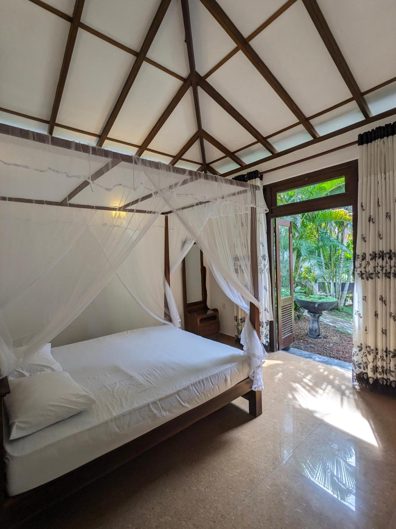 Mirewon Guest Hotel Weligama Bagian luar foto