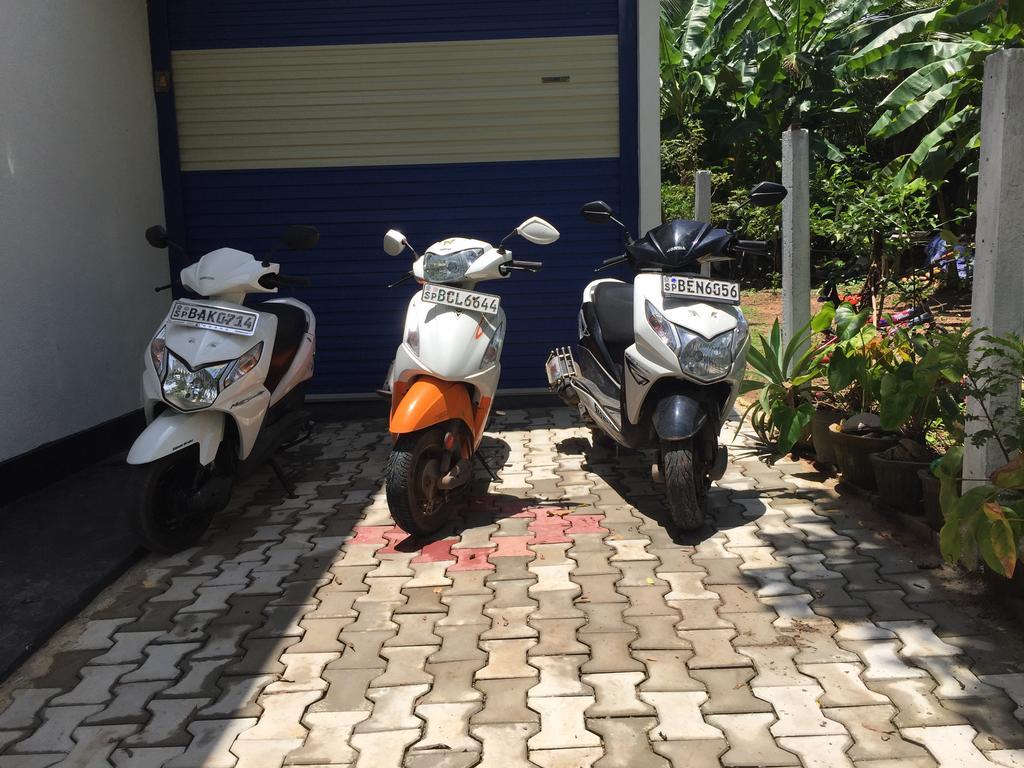 Mirewon Guest Hotel Weligama Bagian luar foto